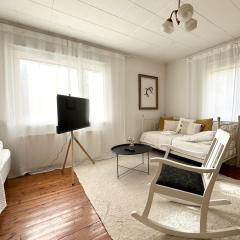 Palkinen I Rovaniemi - idyllic home in peaceful area, wifi & free parking