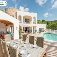 Villa with pool in Cala Llonga