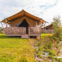 Safari Lodge by IJsselmeer Lake