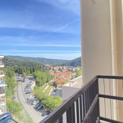 Studio confortable avec balcon à Amélie-les-Bains - WIFI - FR-1-703-219