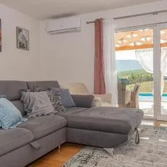 Villa Maria with Outdoor Pool - Five Bedroom Villa with Outdoor Pool
