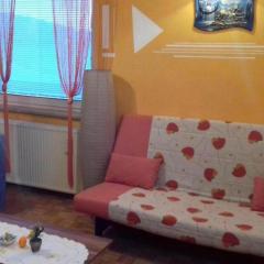 Comfortable Zre e Apartment - One Bedroom Apartment