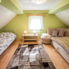 One Bedroom Holiday Home with Terrace and Garden