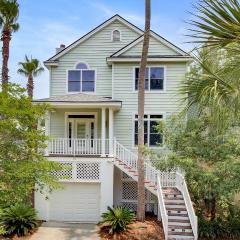 73 Grand Pavilion by AvantStay Corner Lot Porch