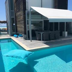 The Whyte House - Waimarama Beachfront