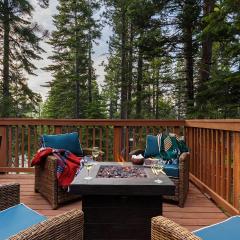Wolfe by AvantStay 5mins NorthStar w Hot Tub Fireplace 2 Private Decks