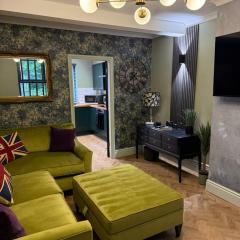 NEW Refurbished 2025 Cottage Sleeps 6 Ashbourne Peak District Derbyshire