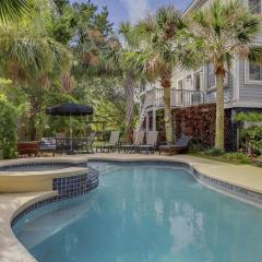 2701 Palm Boulevard by AvantStay Steps to the Beach Ping Pong Putting Green