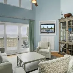 11E Mariners Walk by AvantStay Ocean Views Beachfront Living Shared Pool