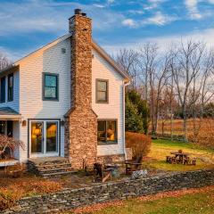 Catskill Park Farm by AvantStay Huge Yard Fire Pit Near Windham Ski Resort