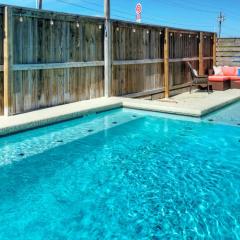 2 Homes in Gulf Village by AvantStay Sleeps 24 2blocks to the Beach Pool Game Room Patio w Outdoor Bar