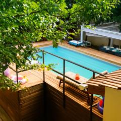 DnE VILLA- DISNEY-PARIS - HOLIDAYS HOUSE - MAISON DE VACANCES - PISCINE - POOL- 6 CHAMBRES- 6 SDB - 6 BEDROOMS - 6 BATHROOMS
