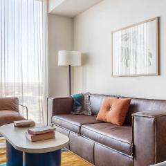 Luxe High Rise near DT Austin w Views Rooftop Pool Gym Luxe Amenities