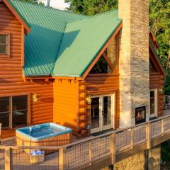 Big Bear Cove by AvantStay Hot Tub Game Room Fireplace Smoky Mtn Views