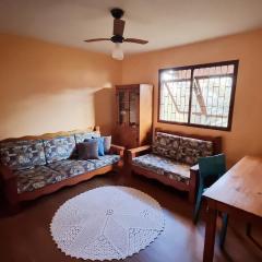 Casa entre a praia e a lagoa pequena