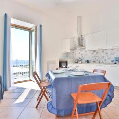 GuestHost - Yalta - Seaview Apartment in Pozzuoli