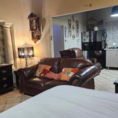 Rose Cottage Vintage room