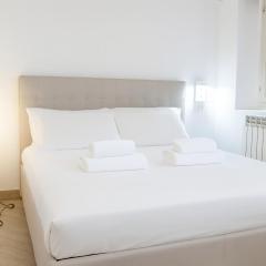 Hbhall Porta Romana Apartment