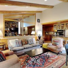 Timberline Condominiums 2 Bedroom plus Loft 3 Bath Deluxe Unit C3H