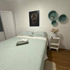 Apartmento 101 - Boa acomodação com economia
