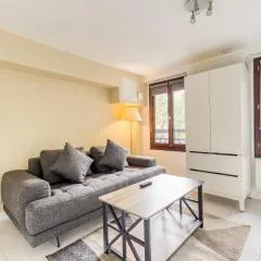 Studio Urbain tout équipé - Face au Métro 2