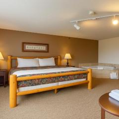 King Bed Jacuzzi by Gull Lake