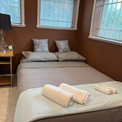 Relaxing Private Room, Quiet and Convenient
