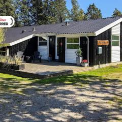 10 person holiday home in Jerup-By Traum