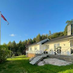 Sea Views And Forest Tranquility At Rødtangen