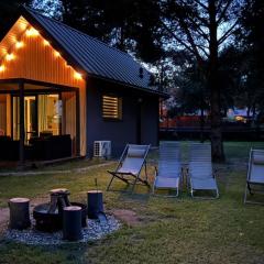 Osada pod Gwiazdami & SPA - DELUXE blisko jezioro, ogrodzony, ognisko, taras, dodatkowa sypialnia