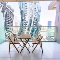 Stylish 2BR in Business bay