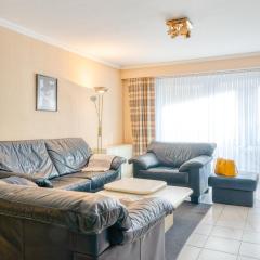 Cozy 4-Person Retreat Near Blankenberge Beach