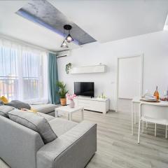 Simple and Modern, apartament with rating 10 out of 10, WiFi, parking, air conditioning, free cancelation