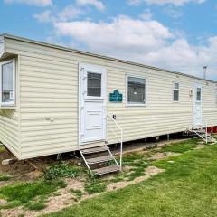 Lovely 8 Berth Caravan At Harts Holiday Park In Kent Ref 74066B