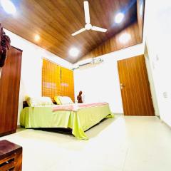 Elure Cafe and Stays