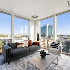 2BR City Loft Amazing Glass Views