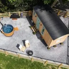 Elephant View Shepherds Hut