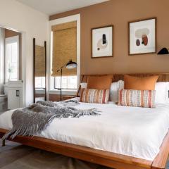 Penthouse Retreat with Private Balcony in 12 South, 1 of 7 Themed Lofts at Cowrite, Find Coffee and Tacos Downstairs, Complimentary Spin Class, Walk to Shopping in 12 South, 10 Minutes to Broadway, Parking, 24 Hr Hospitality