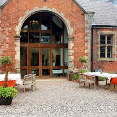 Diamond Lodge