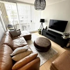 Manly Oasis With Pool, Gym & Sauna 100m to Beach