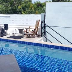 BEN & LEK GUESTHOUSE