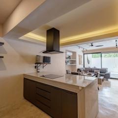 Talulah Living 3BR Apt - Private & Shared Pool