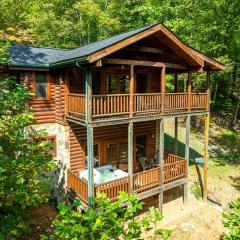 Briar Brook - Private Smoky Mountain Luxury Log Home with 2 Fireplaces, Hot Tub & Community Pool