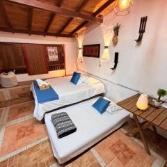 Cabaña & glamping para grupos de 4 a 6 personas, cerca al parque y con avistamiento de aves