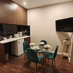 Private Modern 2 bedroom Unit in Central Albany