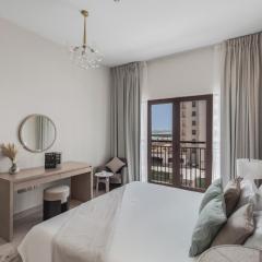 F1 Yas Luxury 1BR Golf&Water View w tkt discount