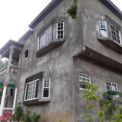 Val's House with private parking