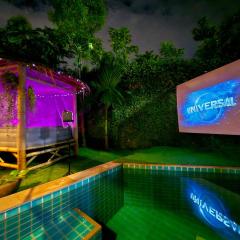 Private Pool & Cinema House