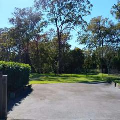 Stargaze&Soak Private Retreat Park-front Mins to Logan Hospital