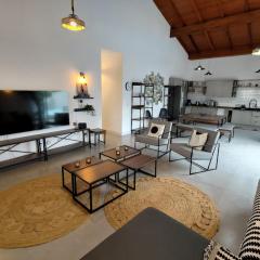 New house, with swimming pool 5 min from the beach on foot!